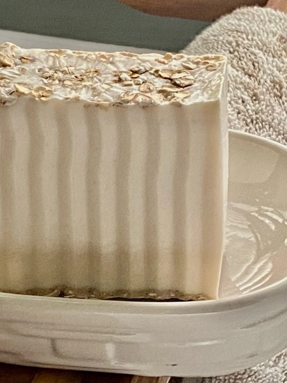 Almond Oatmeal & Honey Natural Soap Bar — Cream